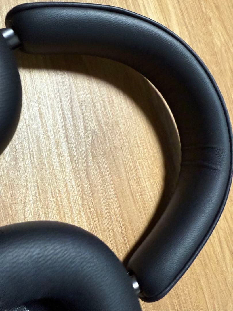 Bowers & Wilkins ワイヤレスヘッドホン px8