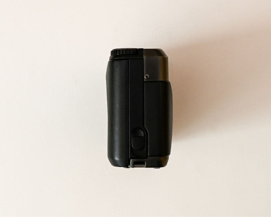 G*R様 CONTAX T2 コンパクトフィルムカメラ　チタンブラック