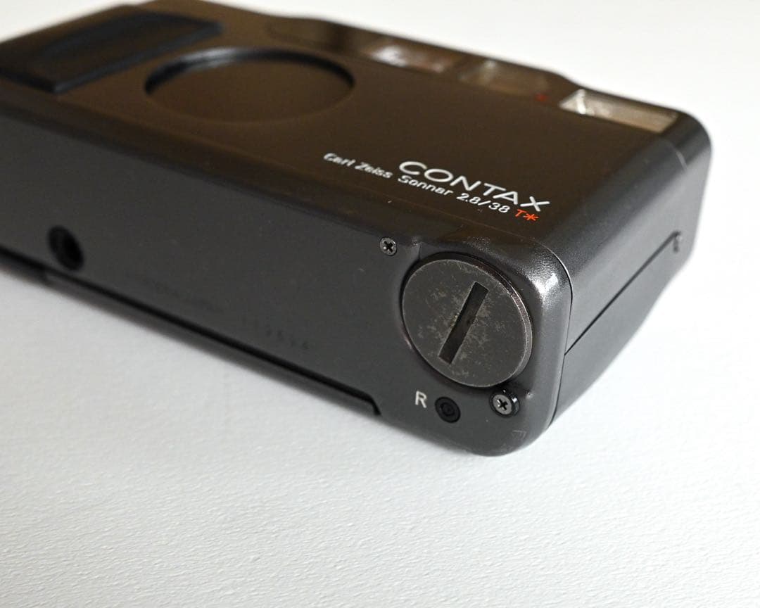 G*R様 CONTAX T2 コンパクトフィルムカメラ　チタンブラック