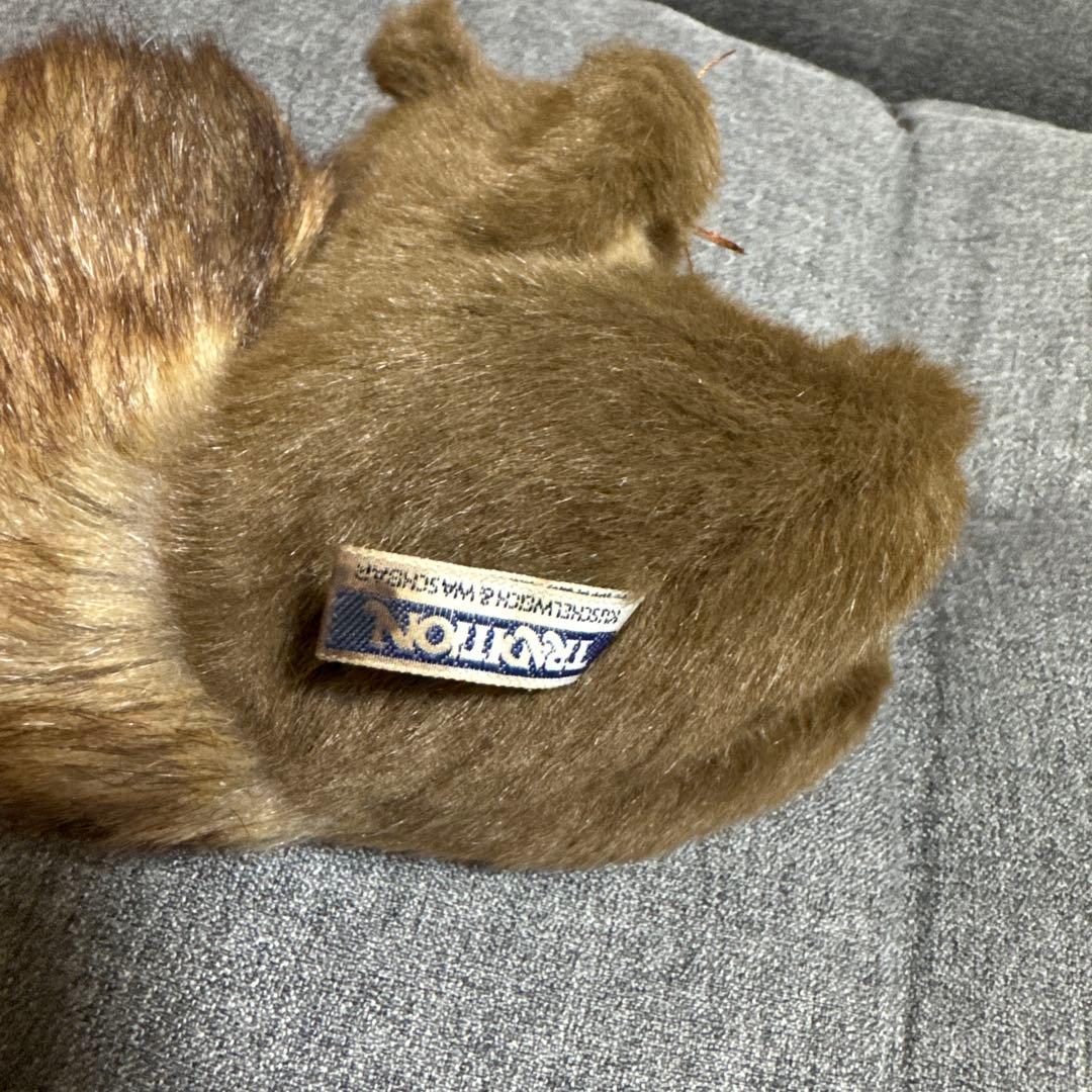 希少　TRADITION sigikid りす　ぬいぐるみ　リス　動物