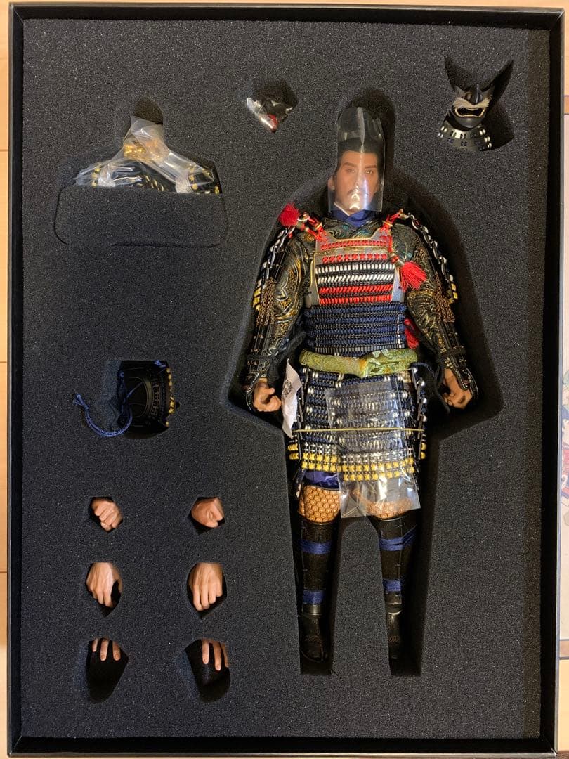 COOMODEL 1/6スケール 越後の龍 上杉謙信 可動人形(合金製)