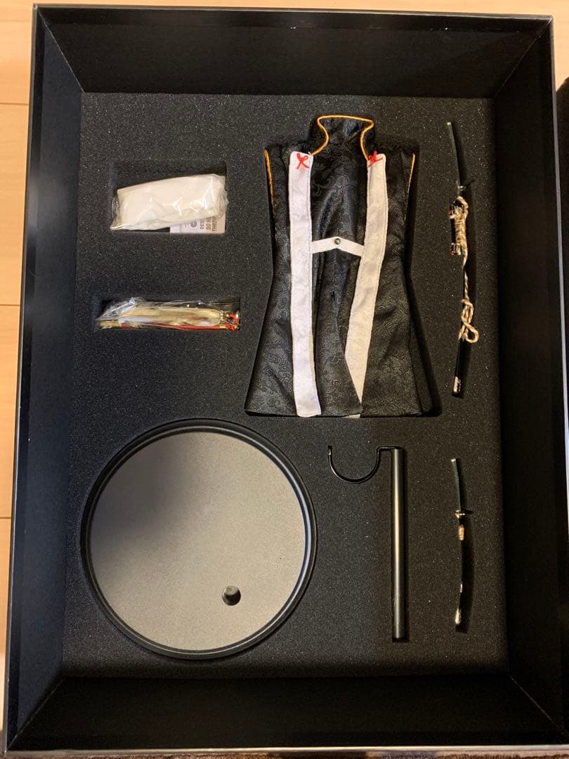 COOMODEL 1/6スケール 越後の龍 上杉謙信 可動人形(合金製)