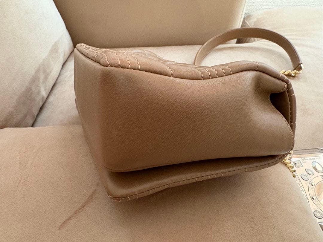 Burberry キルティングショルダーバッグ