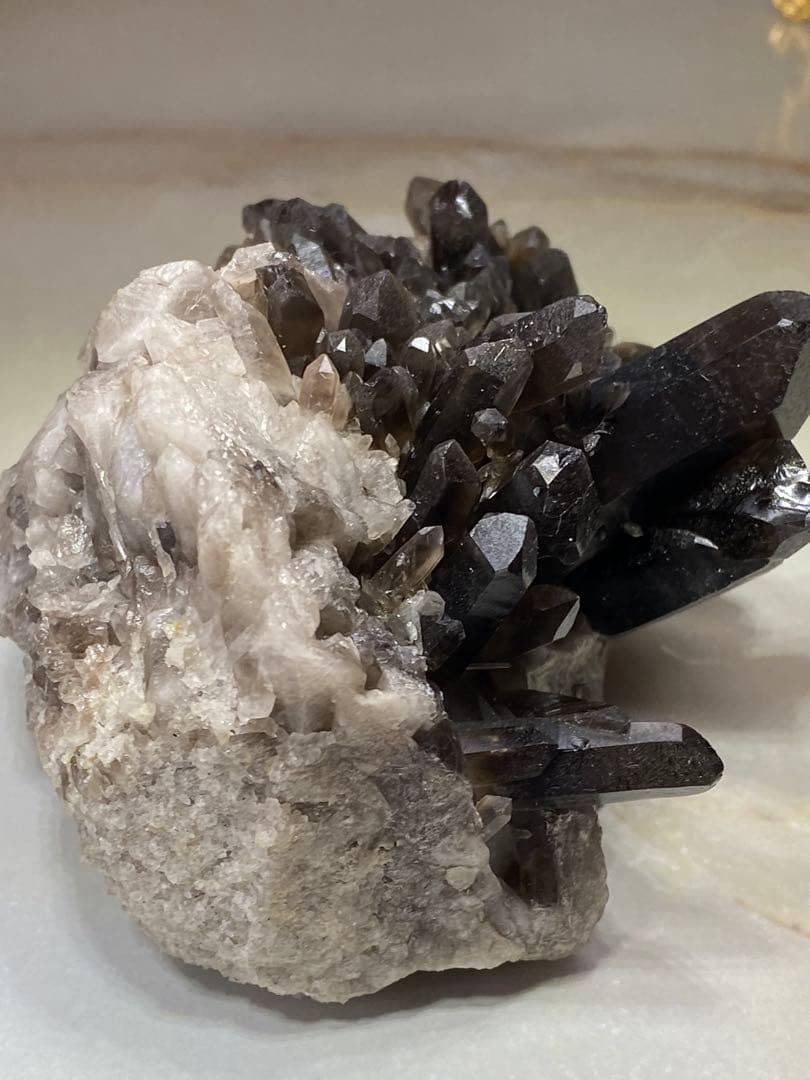 T1030-24ブラジル産水晶母岩モリオンスモーキークォーツ原石クラスター黒水晶