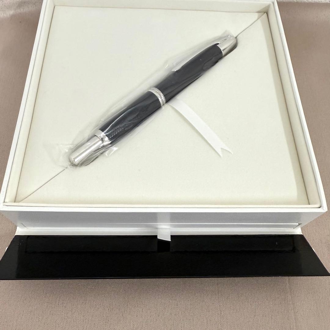 2016年限定　パイロットキャップレス　ネットブラック