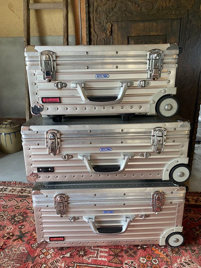 RIMOWA リモワ　TROPICANA トローリー　①