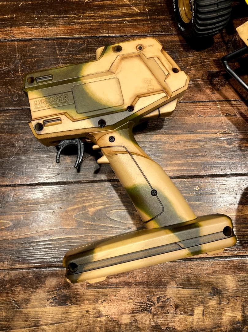 タミヤ　グラスホッパー　迷彩カスタムペイント　電動RCドライブセット付