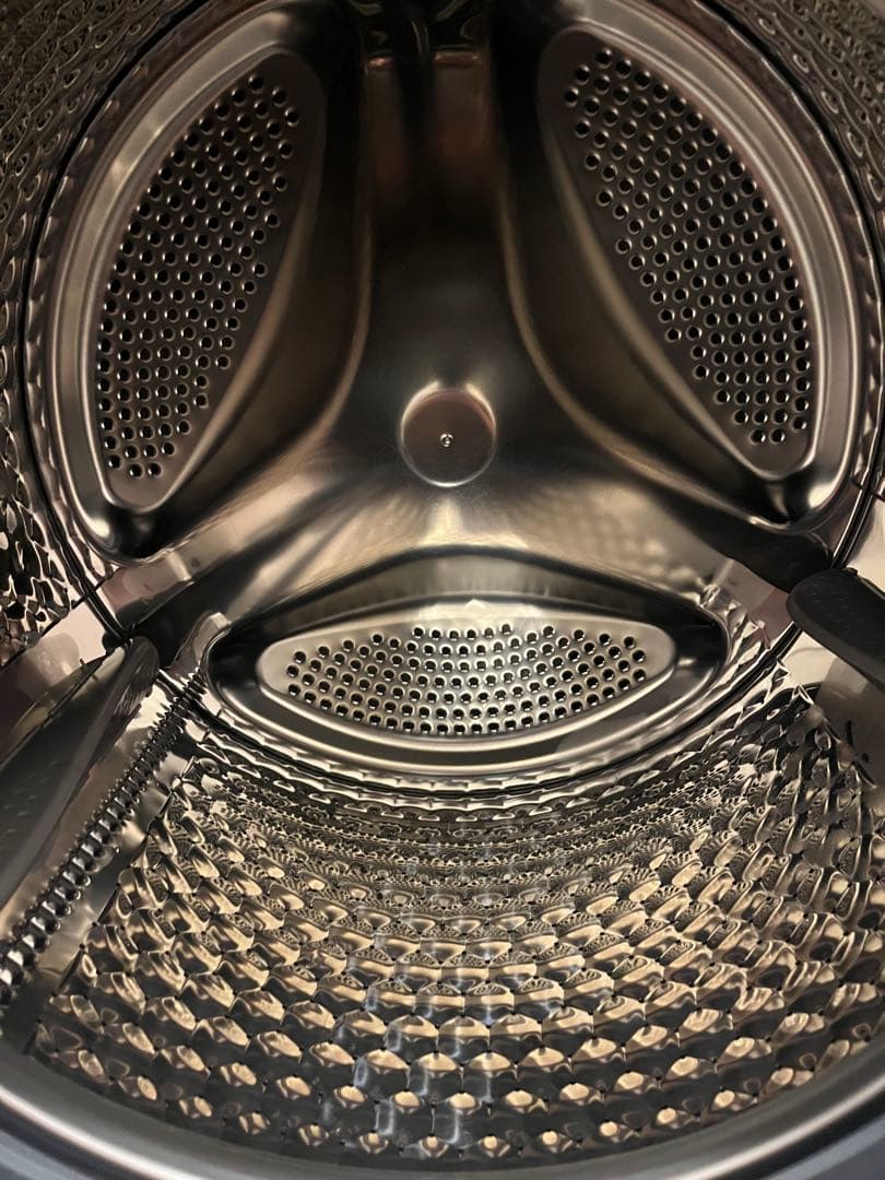 アイリス　洗ドラム式洗濯機　乾燥機能付き　最新モデル　8㌔