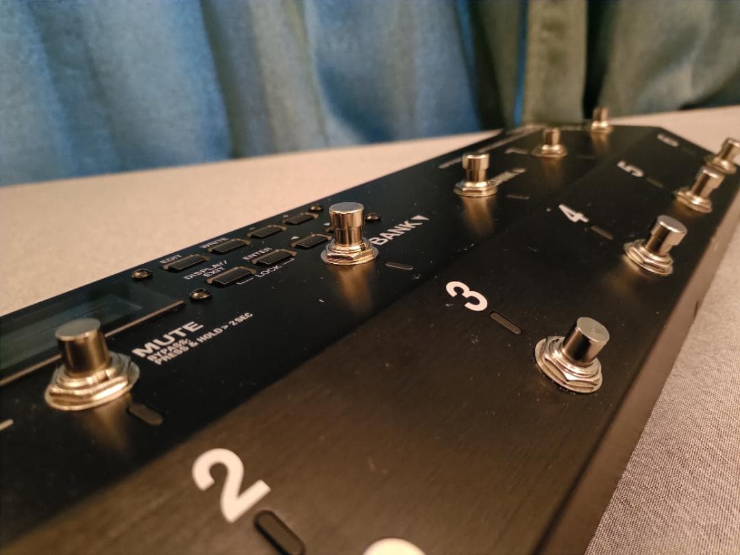 BOSS ES-8 Switching System スイッチャー