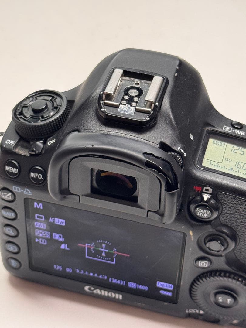 Canon EOS 5D MARK3 キャノン　一眼レフ