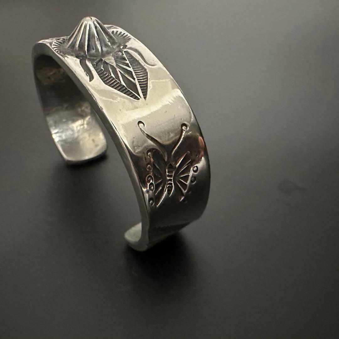 Navajo H刻印 アポロコンチョ　バングル