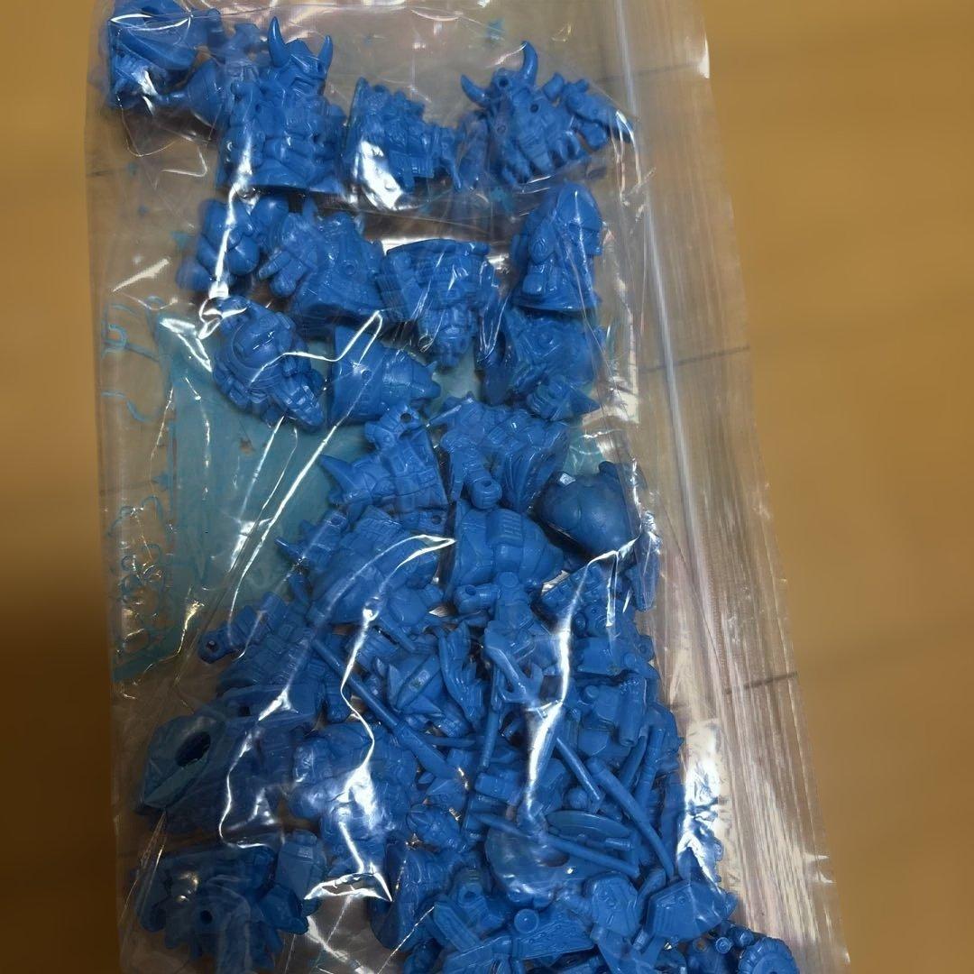 ガンダム　消しゴム(約190体)まとめ売り
