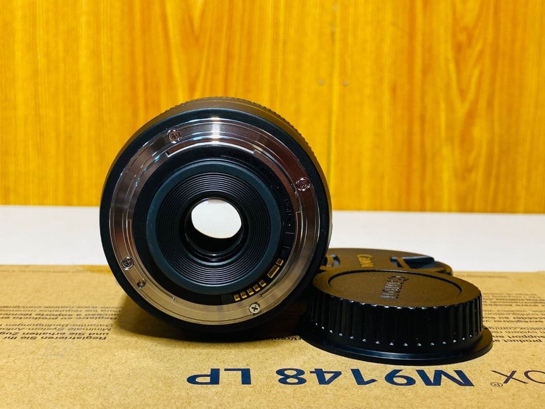 Canon EF-S 18-135mm 1:3.5-5.6 IS USMレンズ