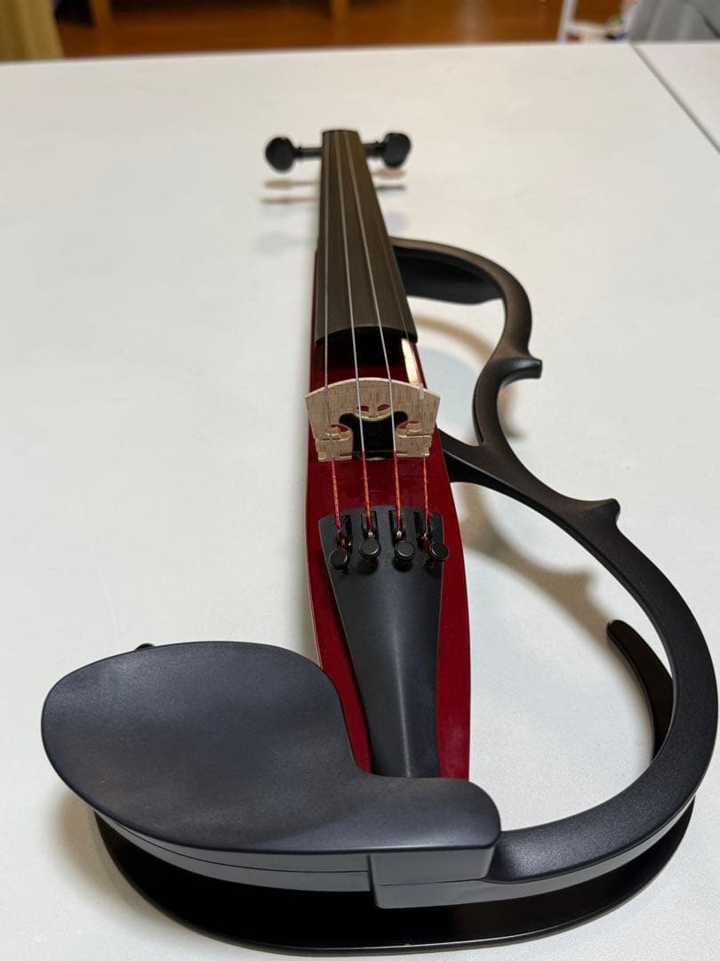 Yamaha YSV104S ヤマハサイレントバイオリン　レッド　弓・ケース付き
