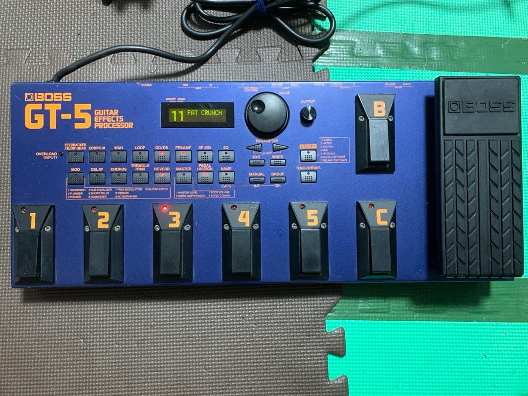 BOSS ボス GT-5 マルチエフェクター