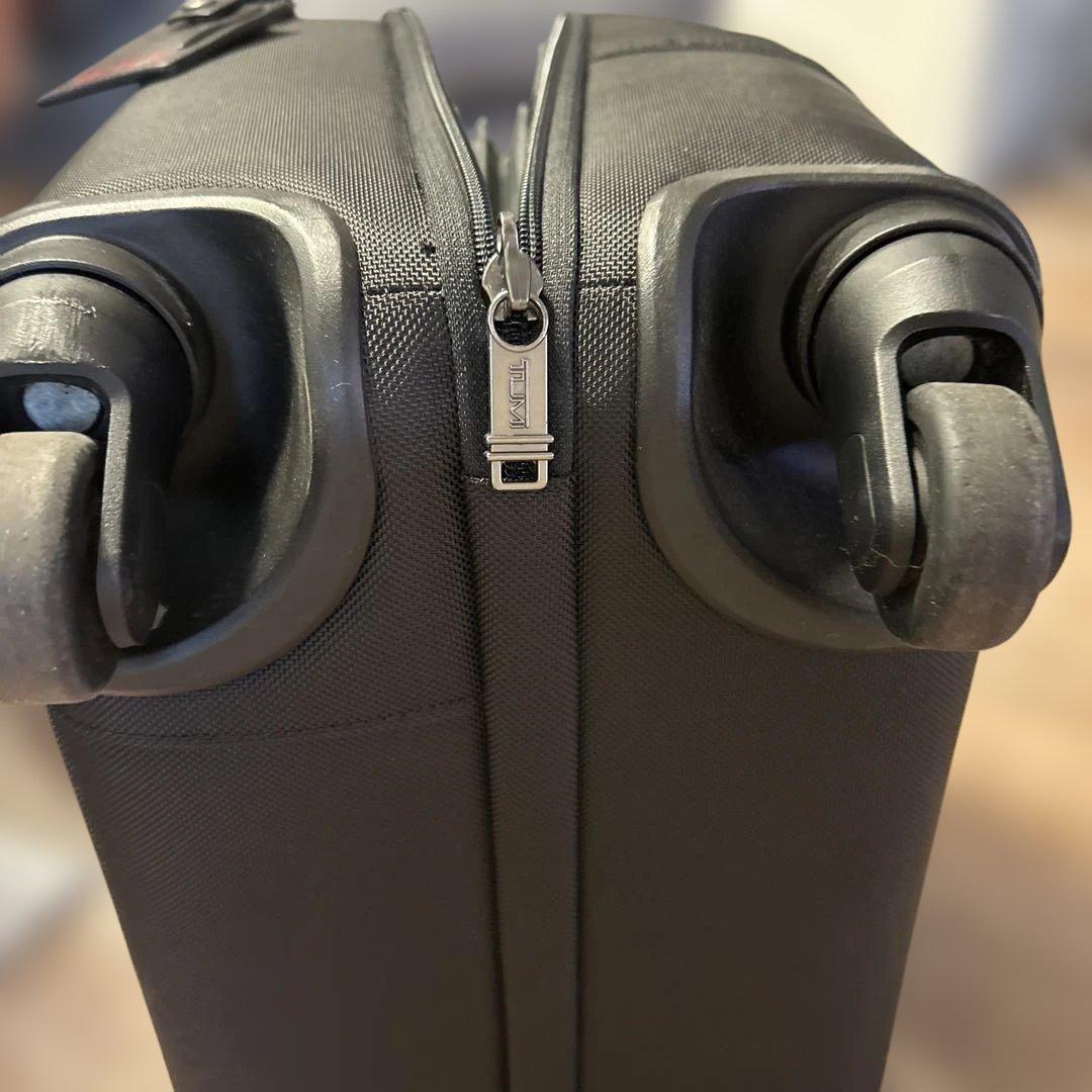 トュミ　コンパクト・4ウィール・ブリーフ