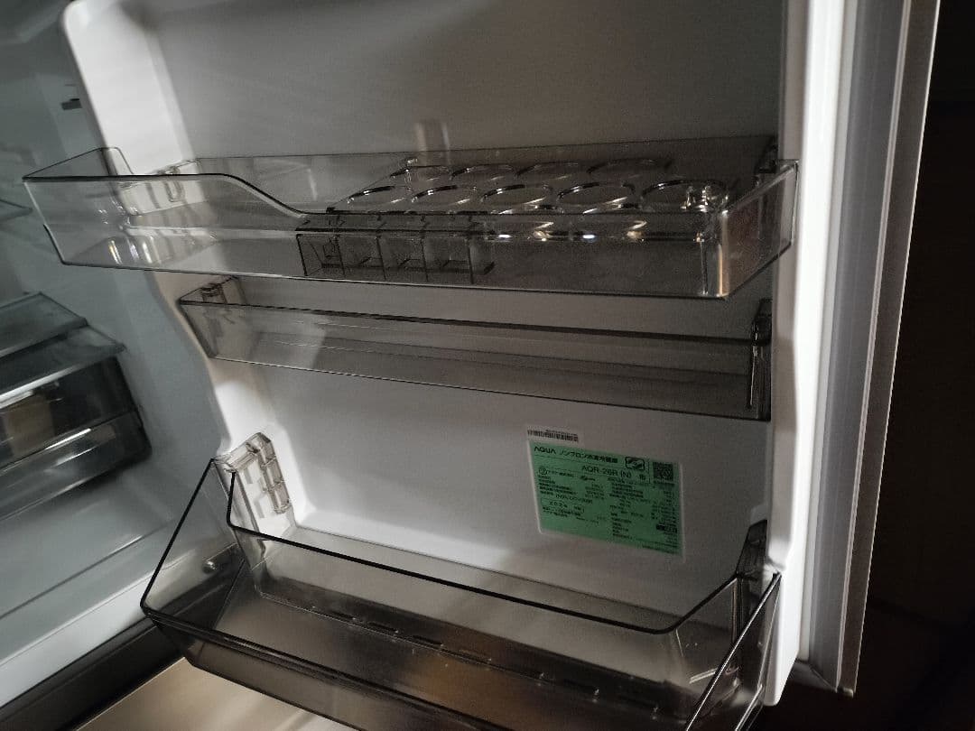 2024年製【超美品・送料込み】AQUA 冷凍冷蔵庫 AQR-26R-N 右開き