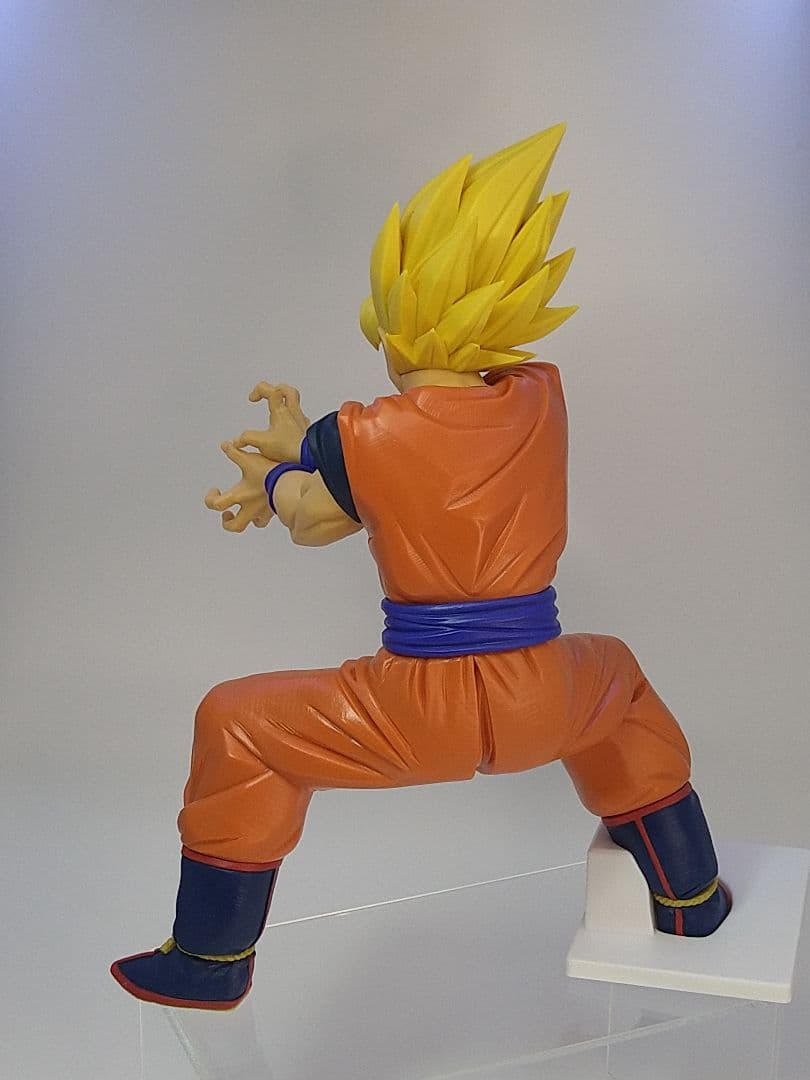 ドラゴンボール スーパーサイヤ人孫悟空 水彩画風再塗装品 フィギュア
