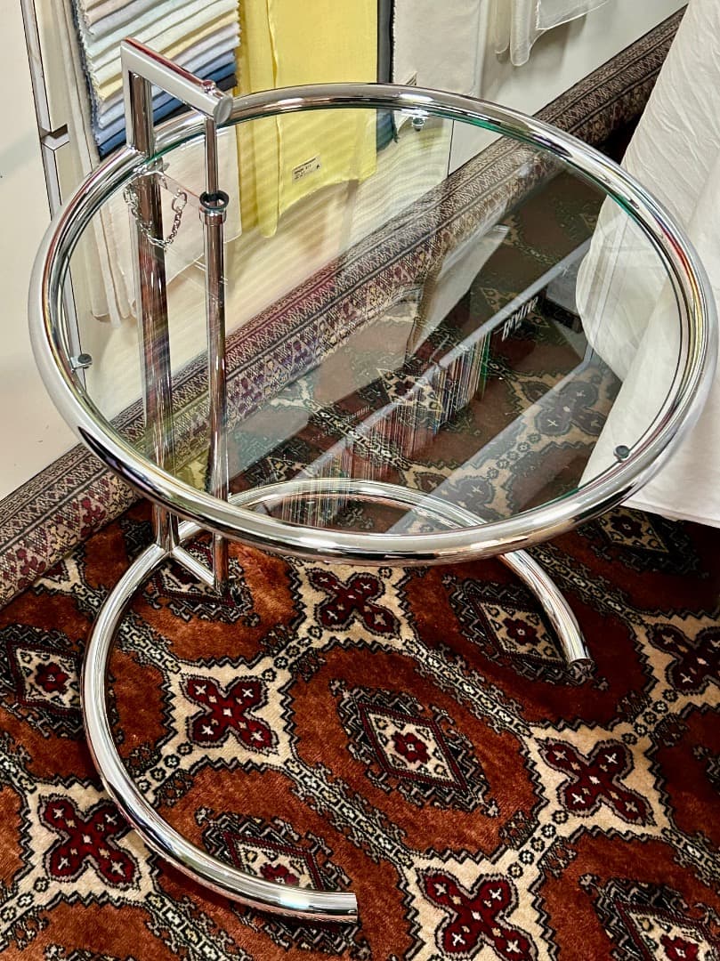 j*3様 アイリーン・グレーの中古サイドテーブル　イタリア製