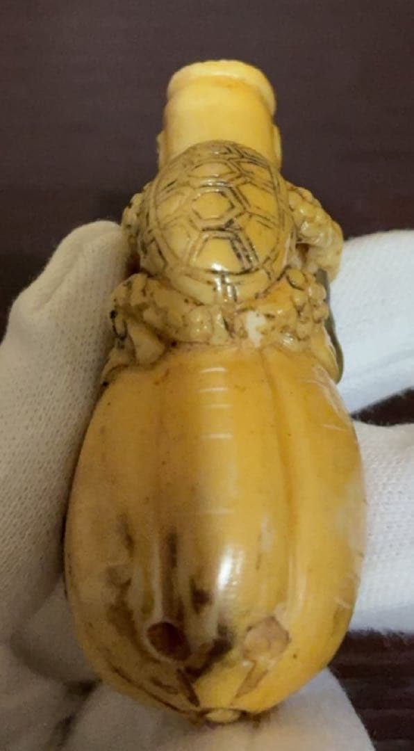 河童と蛙の　 根付　希少