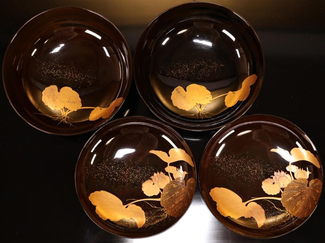 BK413　時代輪島塗　蓮図金蒔絵　吸物椀　二客　木製　茶道具 懐石 会席 菓子