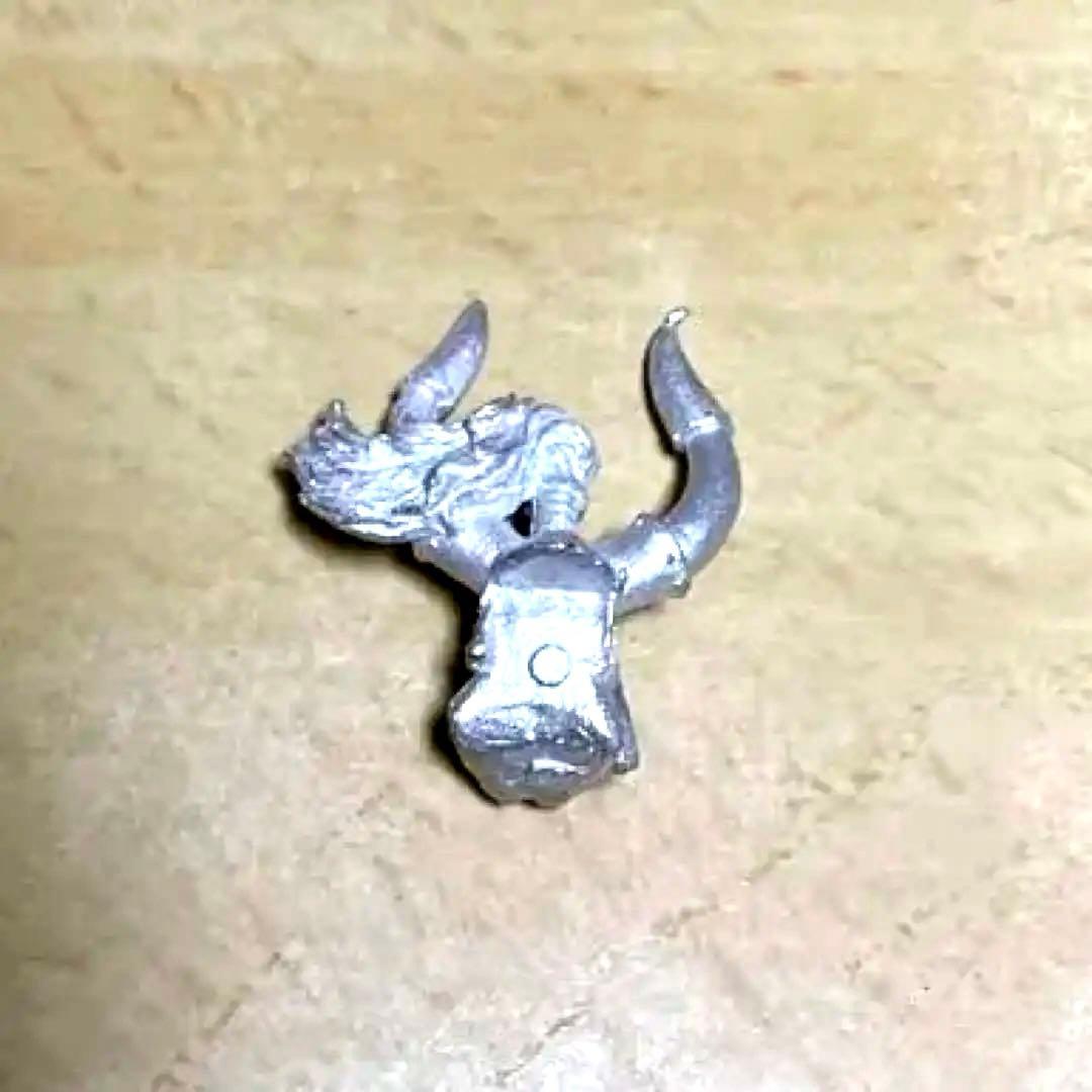 ゲームズワークショップ、メタル製、ウォーハンマー【オーク.ウォーロード】