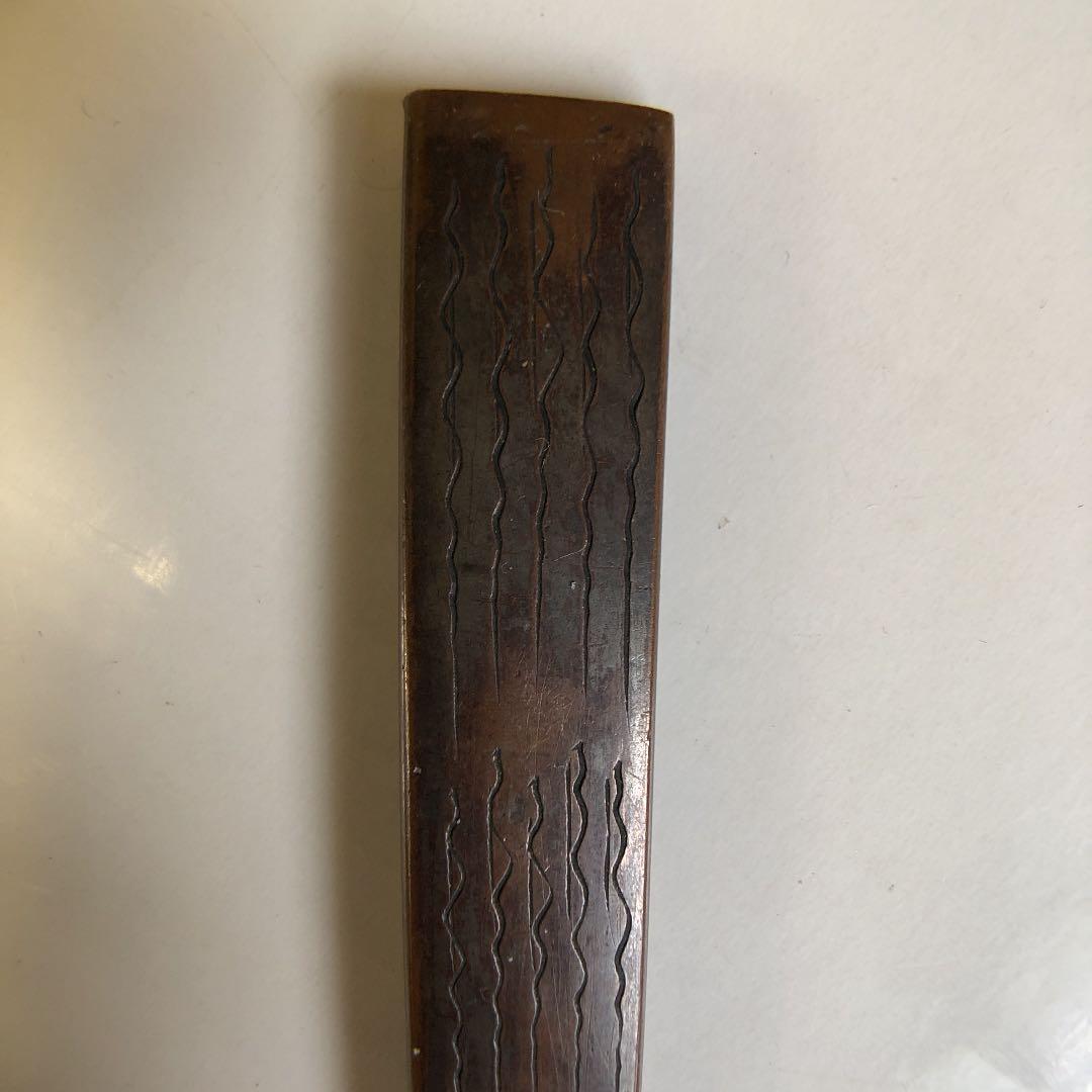 刀装具　小柄　関羽図　素銅地　在銘　石黒政美？