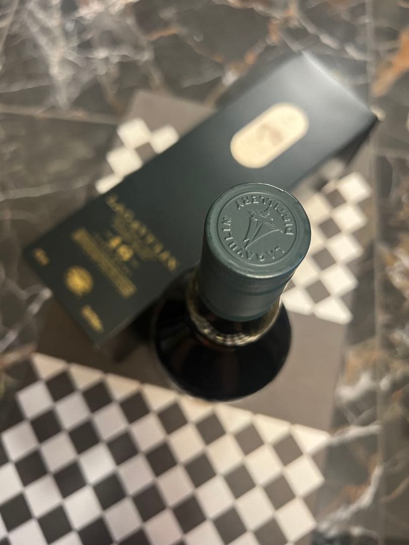 LAGAVULIN 16年 シングルモルトウイスキー700ml