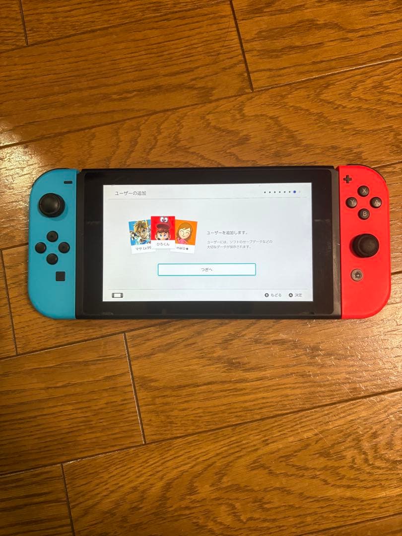 Nintendo SWITCH 本体 ネオンブルー、ネオンレッド