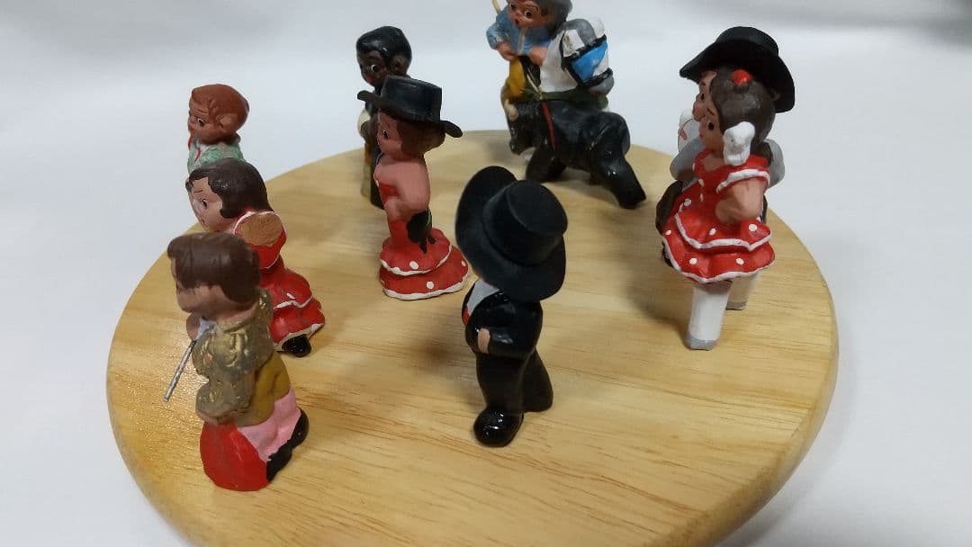 スペイン マドリードから来ました！花の9人集！スペイン陶器