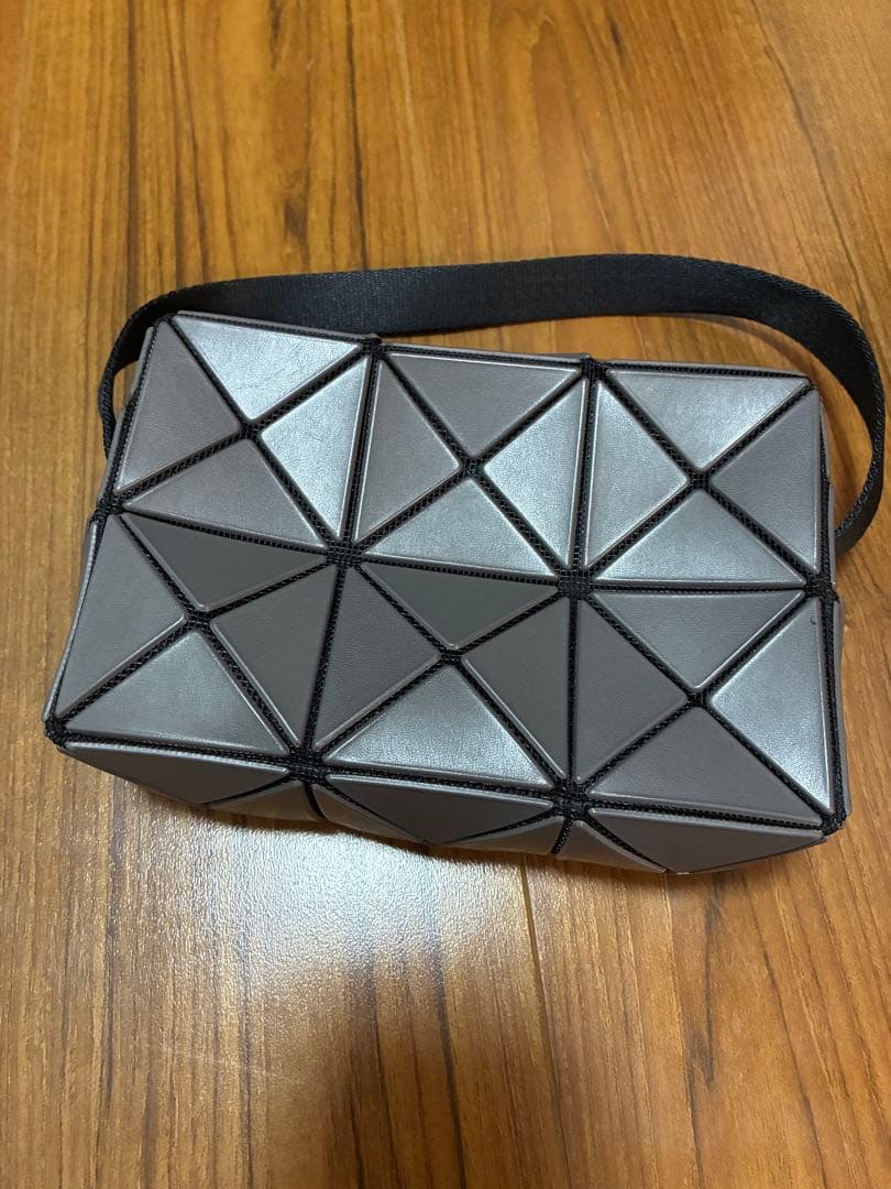 BAO BAO ISSEY MIYAKE CUBOID チャコールグレー