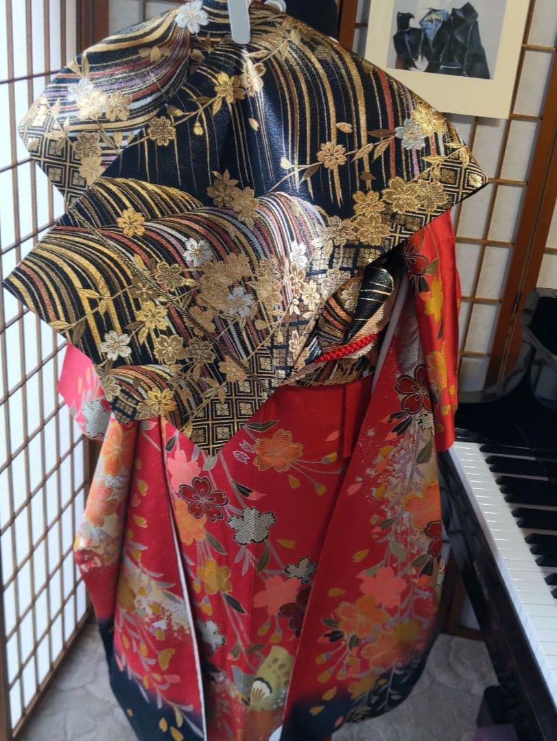 404赤黒　舞蝶　正絹振袖6点フルセット　成人式卒業式晴れの日コンサート式典