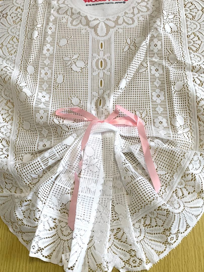 サンリオ　ハローキティ　レースのれんレトロ