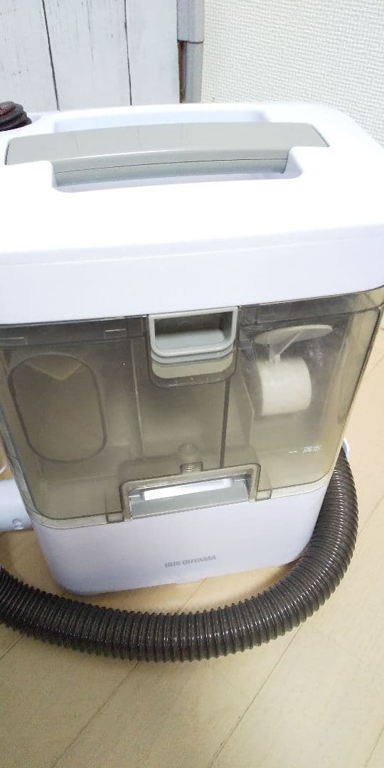 ぬいぐるみやカーペット ソファー掃除に役立つアイリスオーヤマリンサークリーナー