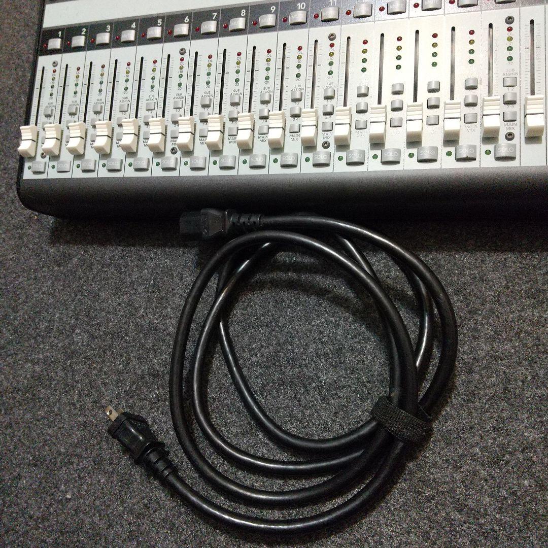 MACKIE ONYX 1640 16チャンネル アナログミキサー