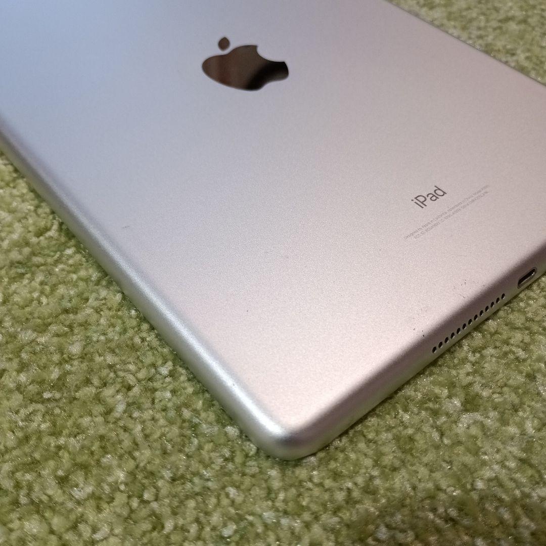 iPad 第6世代　32GB