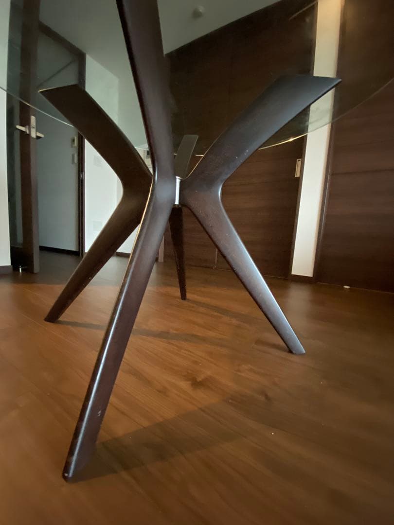 ダイニングテーブル Calligaris TOKYO Φ1100・ガラス天板