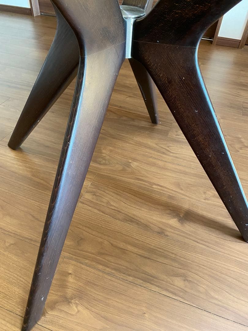 ダイニングテーブル Calligaris TOKYO Φ1100・ガラス天板