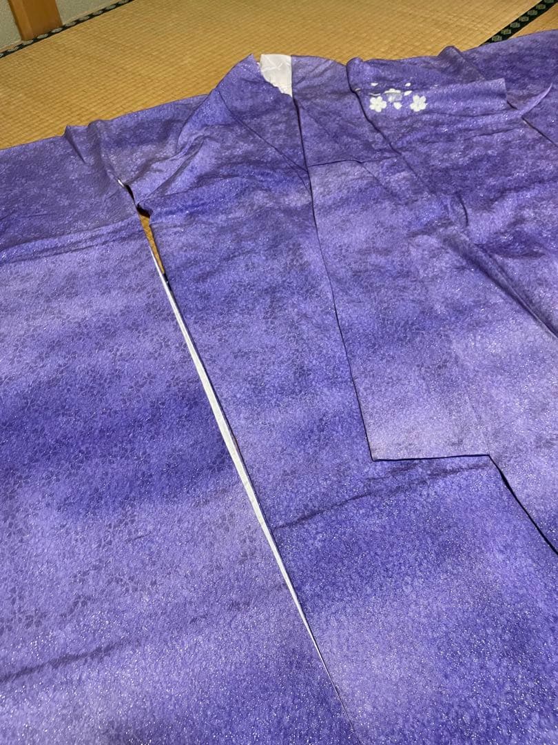 桜模様の振袖（紫）（ラベンダー）