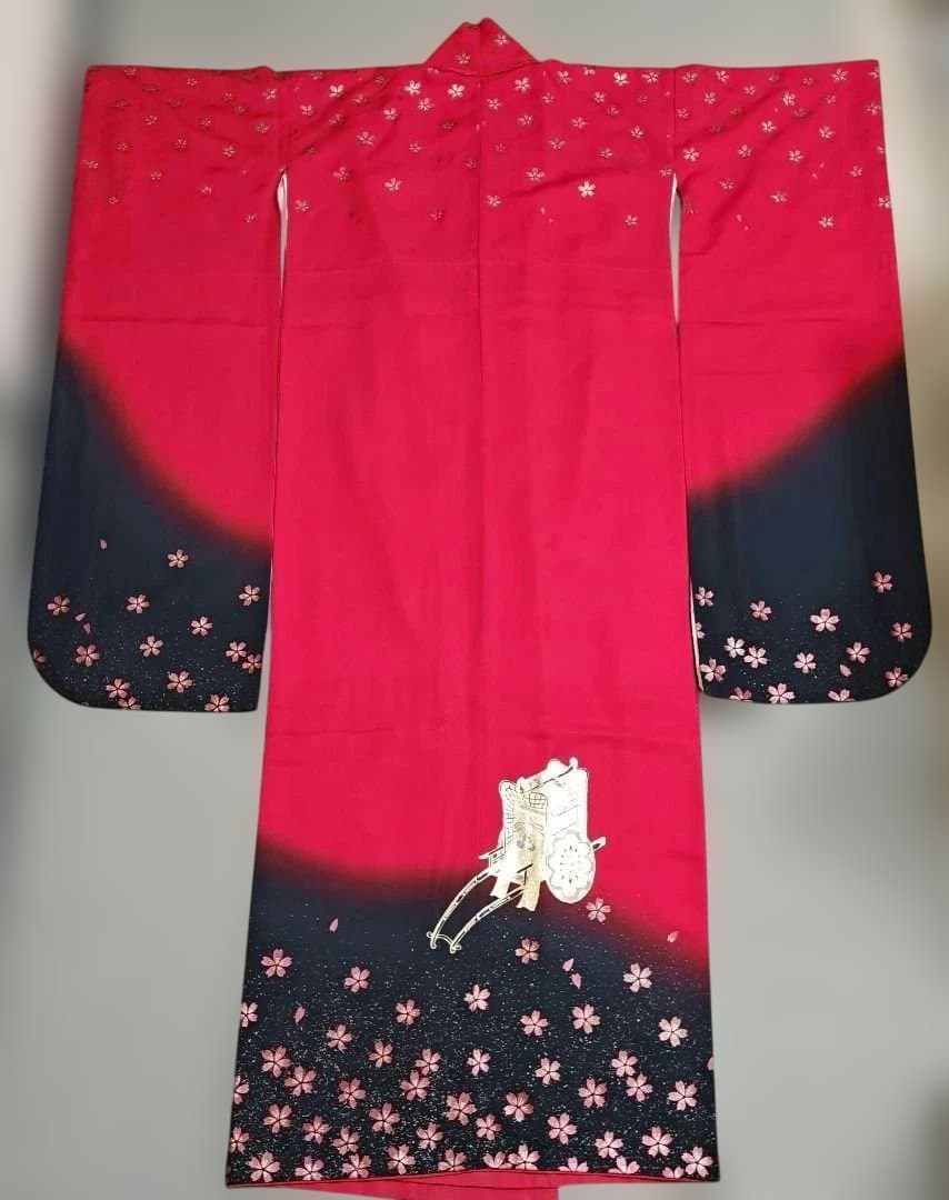 振袖　赤色 桜柄　御所車紋　京都きもの友禅　シック