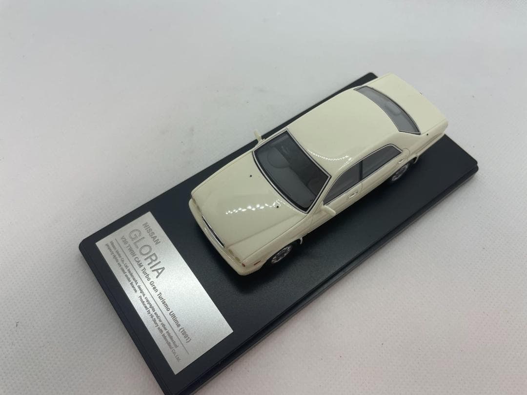402-182 Hi-Story 1/43 日産 GLORIA V30 TWIN