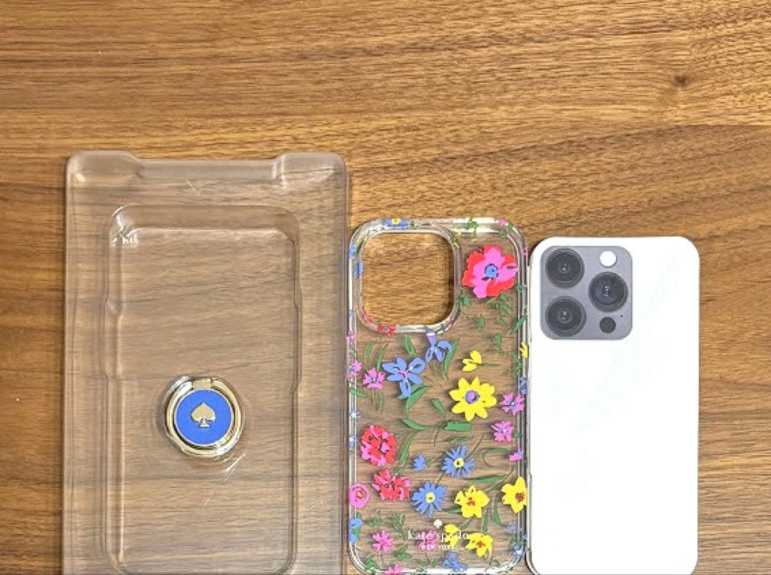 KATE SPADE ケイトスペード iPhone14Pro スマホリング付属