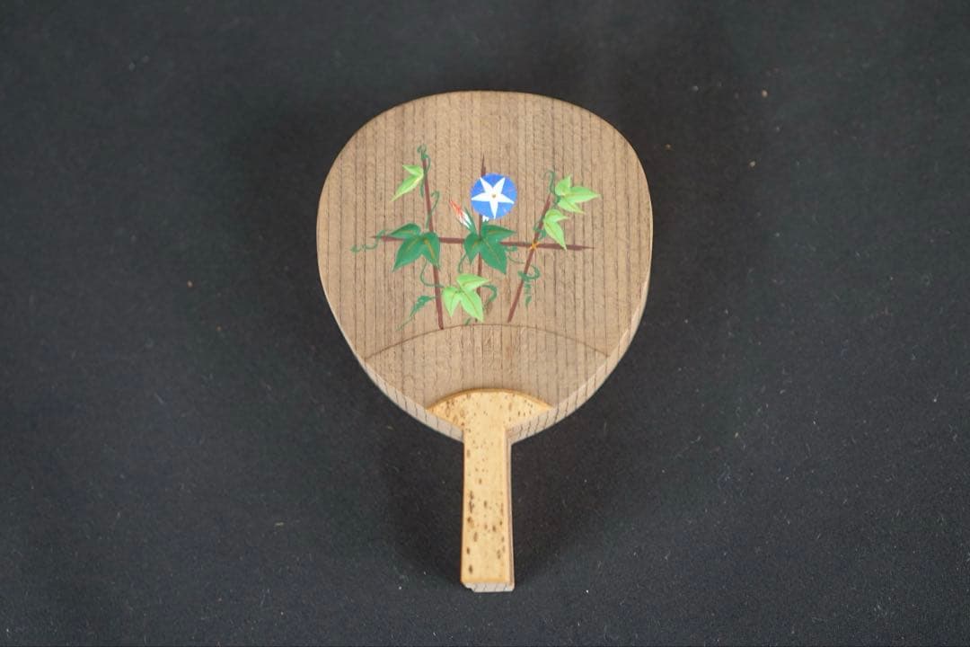 中谷秀斎 神代杉 団扇 香合 朝顔 共箱 うちわ型 茶道具