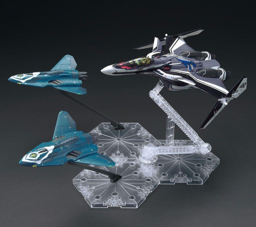 1/72 VF-31F ジークフリード/ドラケン装備(ハヤテ機) 未組み立て