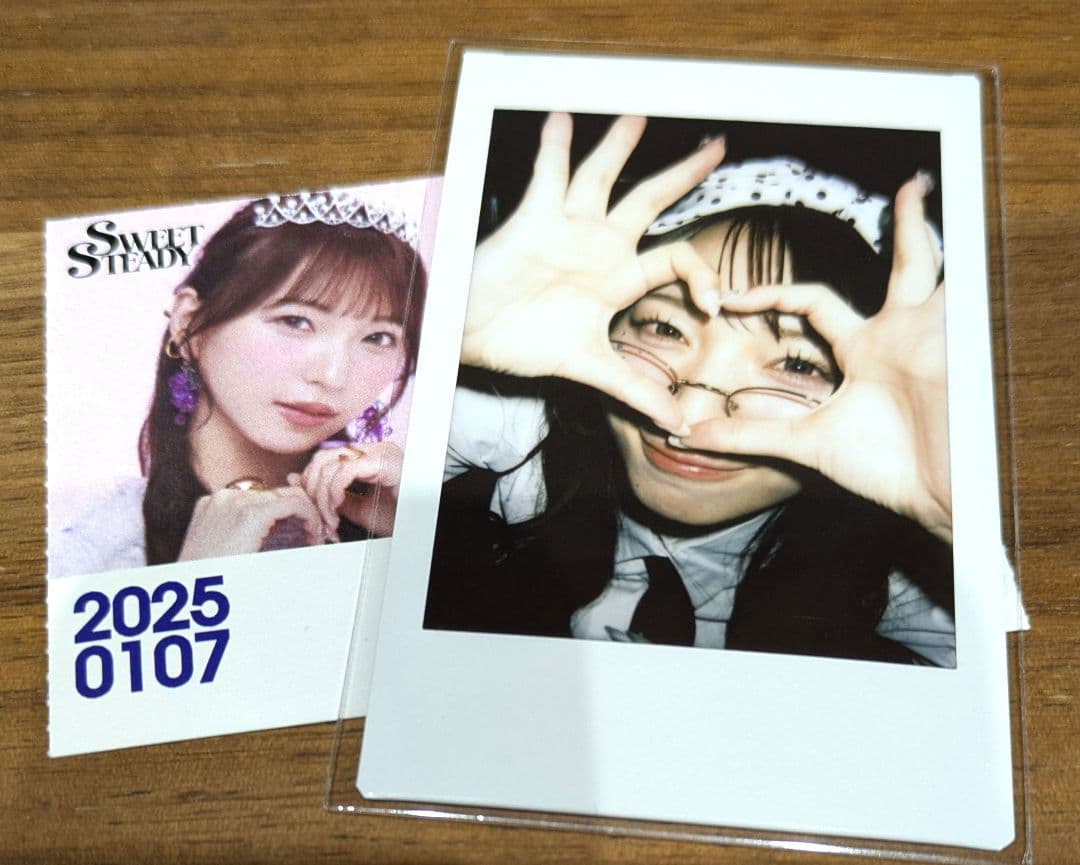 し*ん様 すいすて 塩川莉世 チェキ