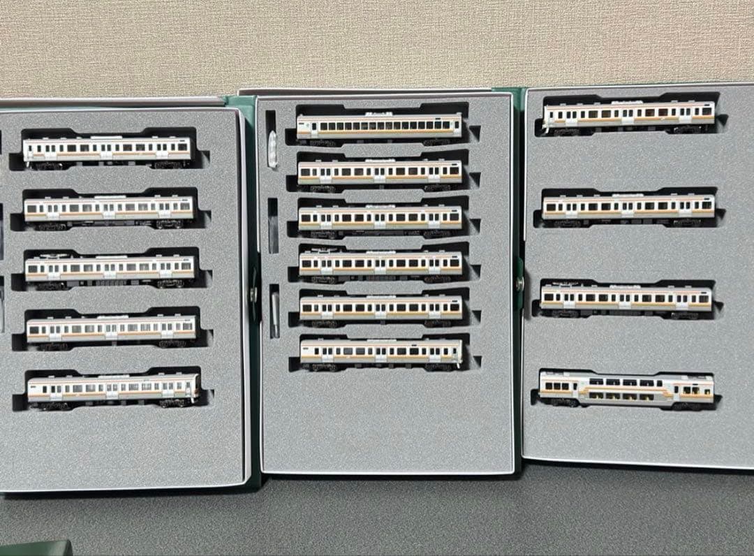 とうやん KATO 211系0番台 2000番台 15両セット