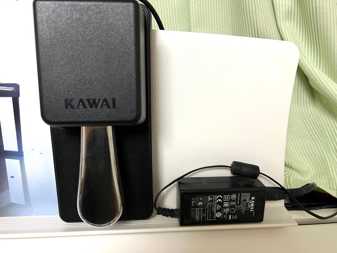 お値下げ！！KAWAI【カワイ】 電子ピアノ ES110 白