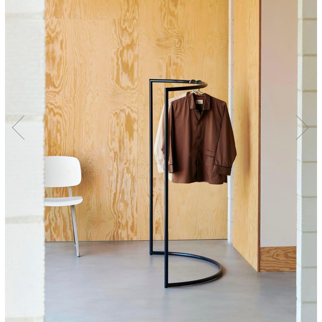 ハンガーラック　これからの季節に大活躍