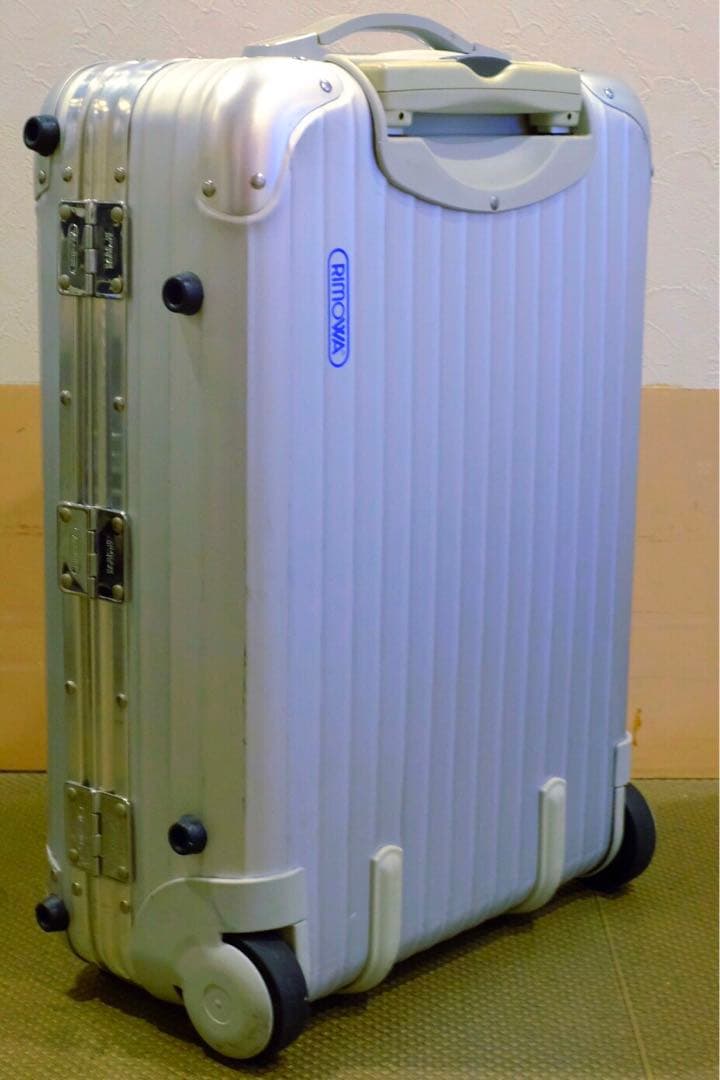 RIMOWA リモワ トパーズ 2輪 32L アルミスーツケース 機内持ち込み可