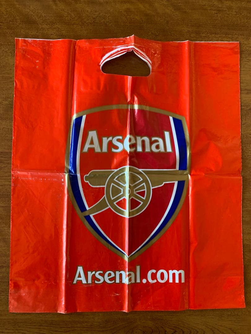 入手不可能！Arsenalの旧・新クレスト 商品ビニール袋